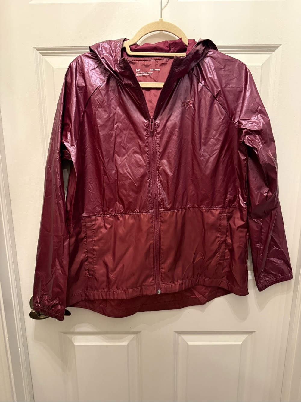 Under Armour Women's Burgundy Hooded Lightweight Jacket